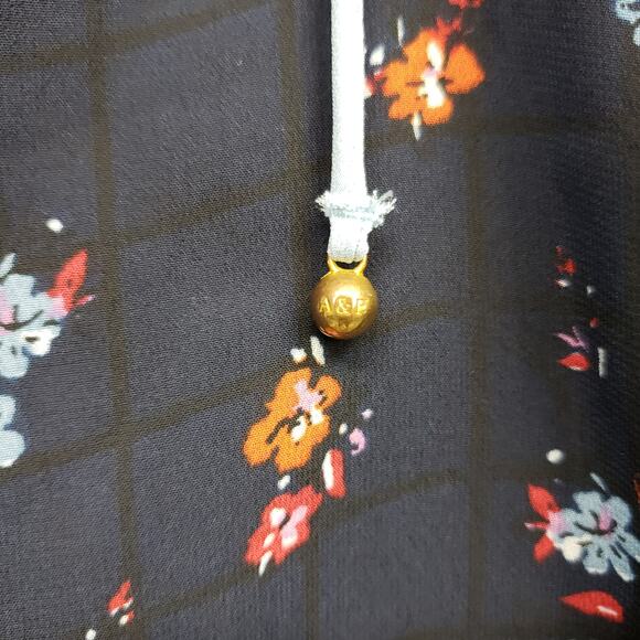 Abercrombie & Fitch Peasant Floral Top Sz S Navy Blue Long Sleeve Lace up Boho - Picture 8 of 13